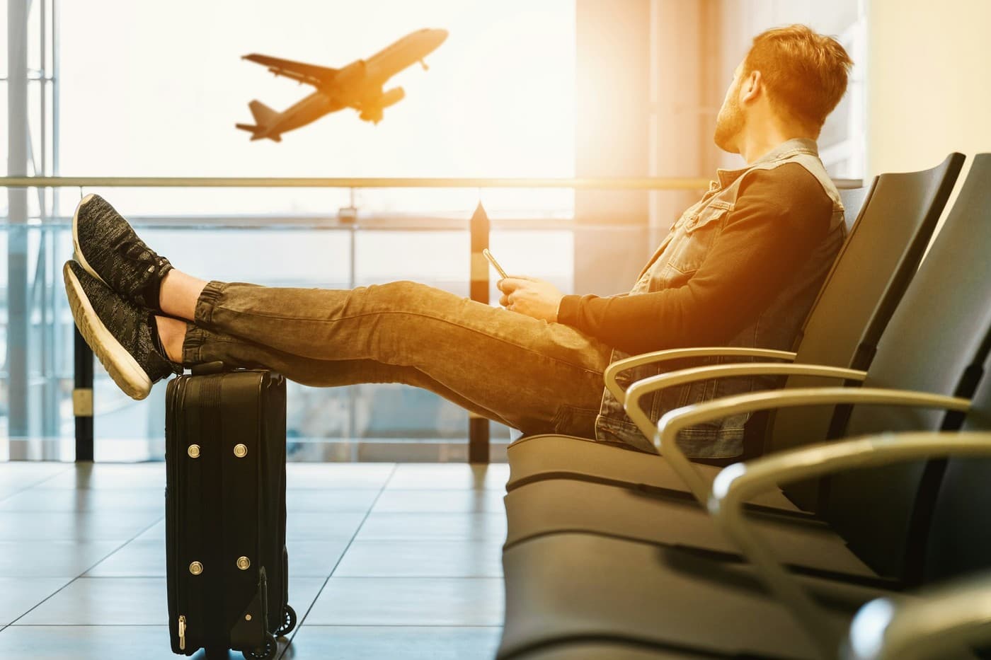 Vol retardé pendant les vacances d'été : que faire immédiatement à l'aéroport ?